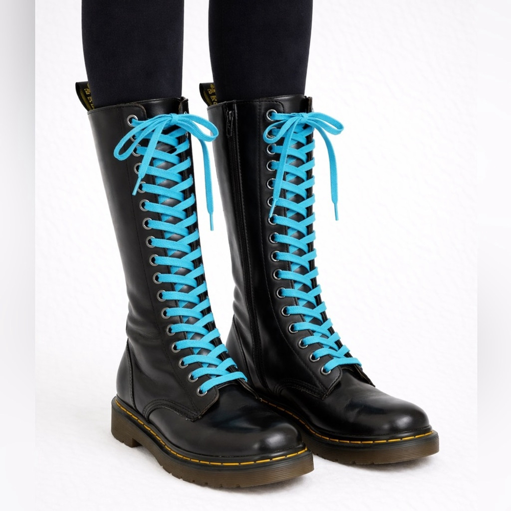 DR. MARTENS Black Boots with NEW Bright Blue Laces size 5 in boot bag